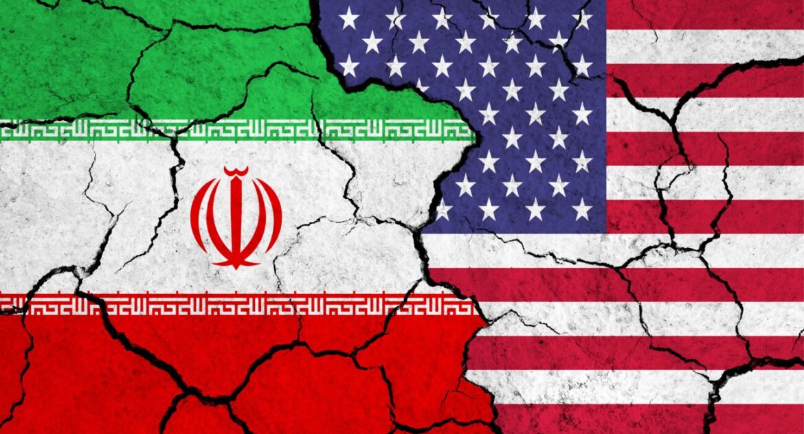 آیا حمله آمریکا به ایران آغاز شده است؟ بررسی تشدید نظامی و پیامدهای منطقه‌ای آن