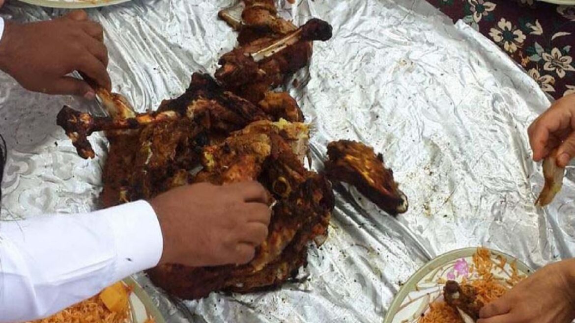 غذای تنورچه بلوچی؛ طعم آتش و خاک در سفره قبایل