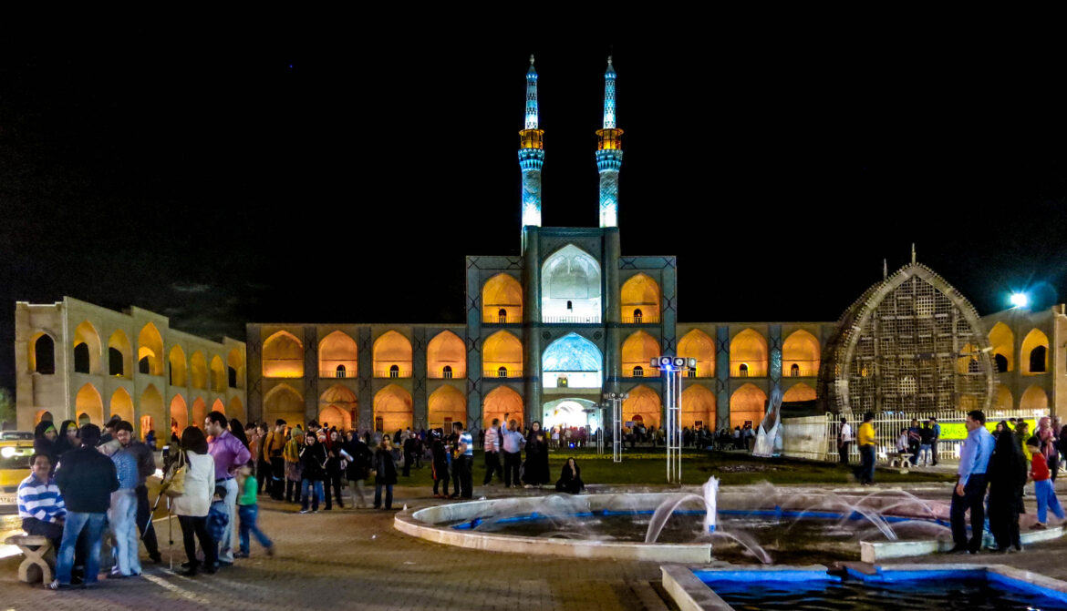 شهر یزد ایران ۲۰۲۵: جادوی کویر که نمی‌ میرد