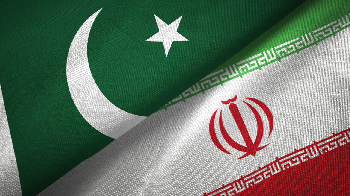 ابهام در آینده تعاون دفاعی پاکستان با ایران؛ وعده‌ها یا واقعیت؟