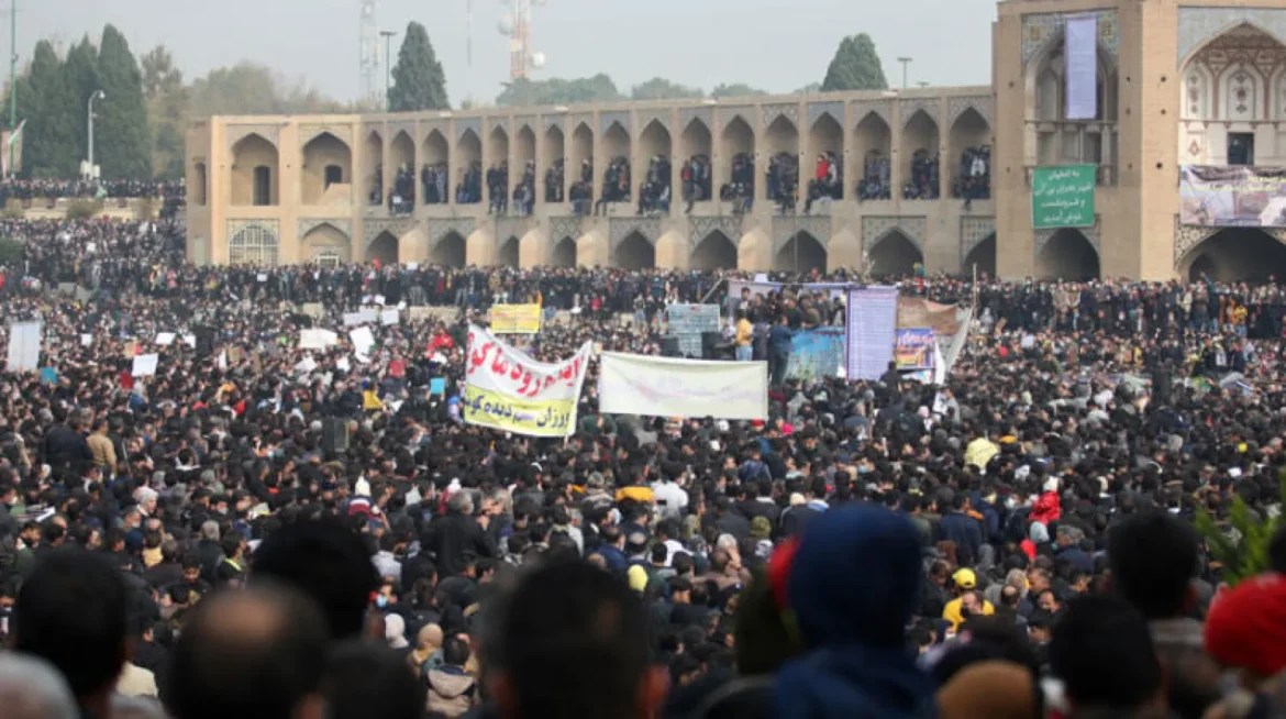 اعتراض کشاورزان اصفهان؛ فریادی علیه بحران آب و برق