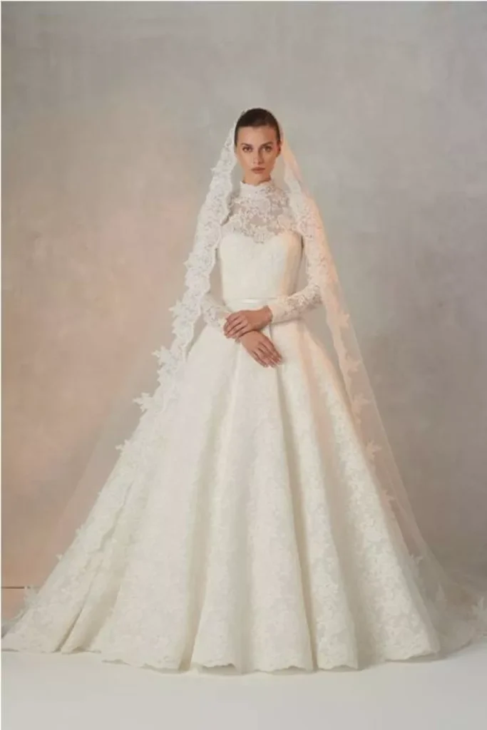 لباسهای عروس با گلدوزی دست