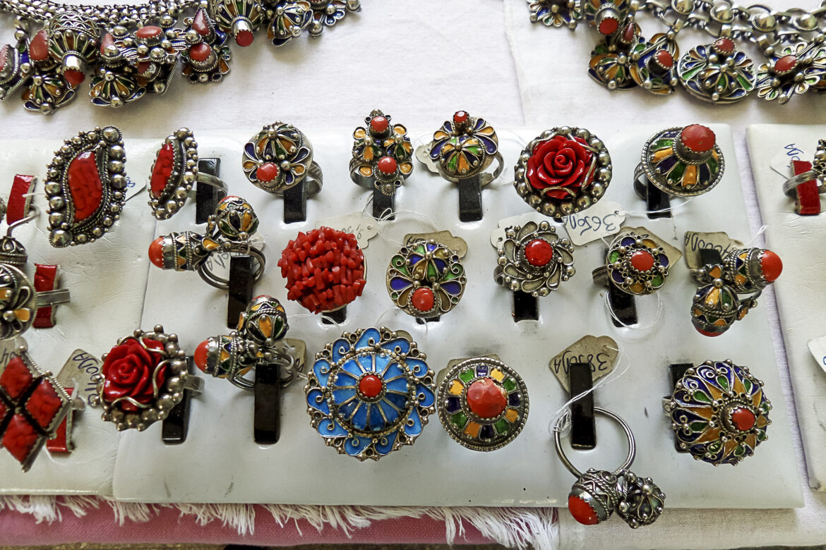 جایگزین‌های طلا در جواهرات ایران ۲۰۲۵ را کشف کنید