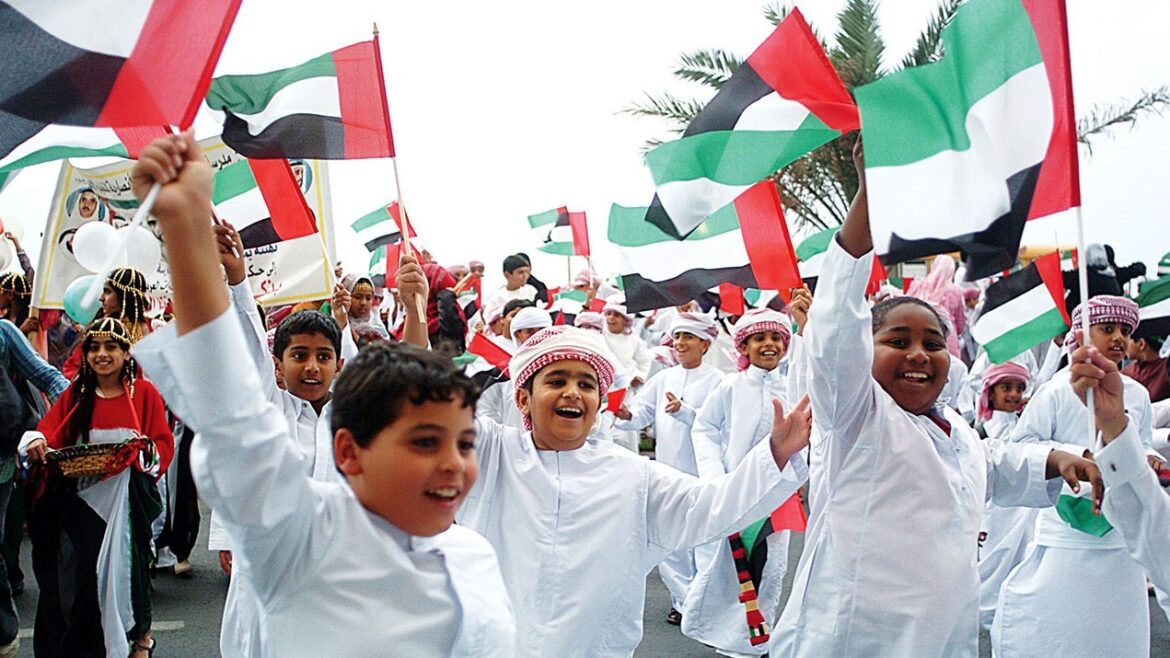 ممنوعیت محصولات پلاستیکی مصرفی را در ۲۰۲۶ اجرایی می‌کند