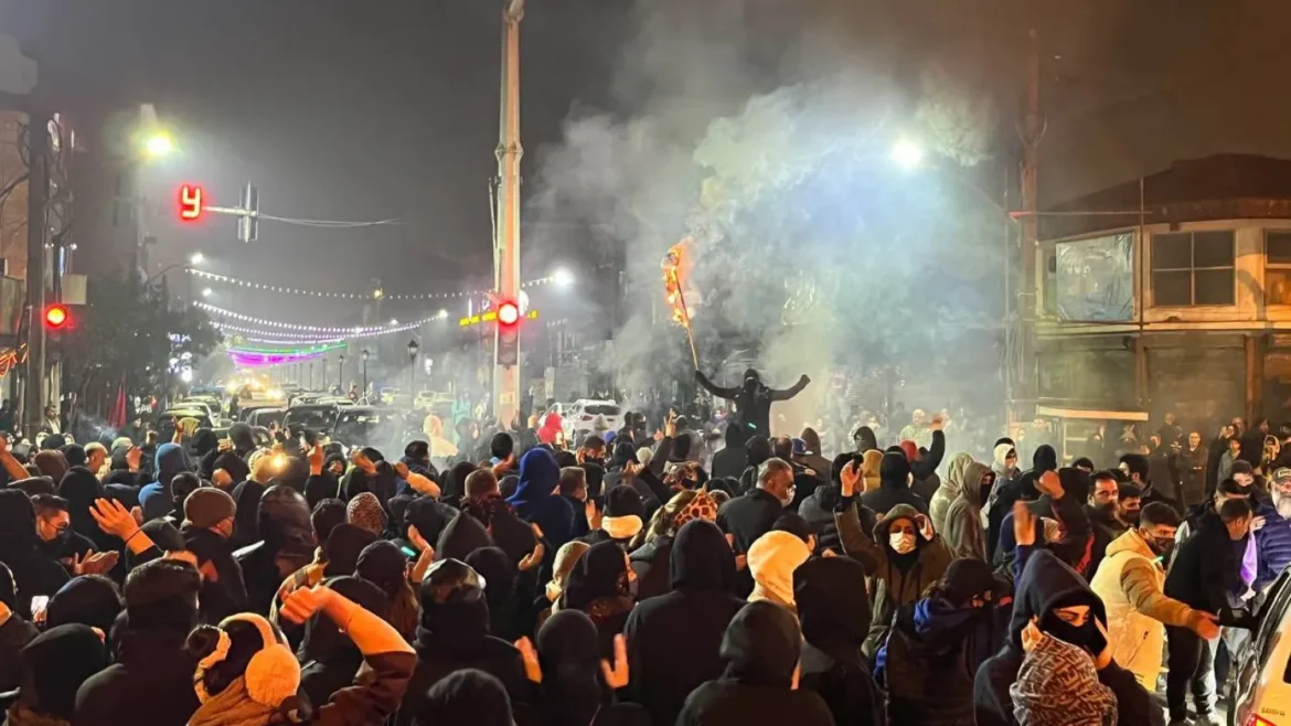 فینیکس چین : وضعیت چینی‌ها در ایران نشان‌دهنده خطر است