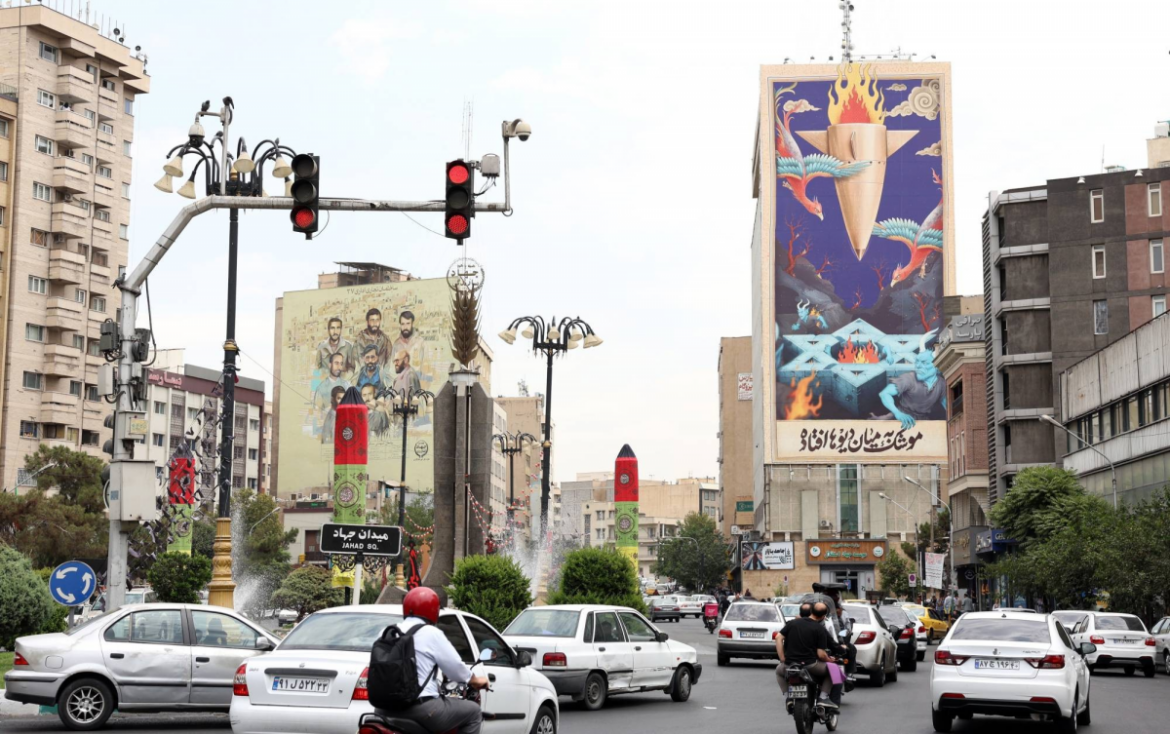 تهدید در ايران : دیوارنگاره تهدید تهران به کشتن سربازان آمریکا