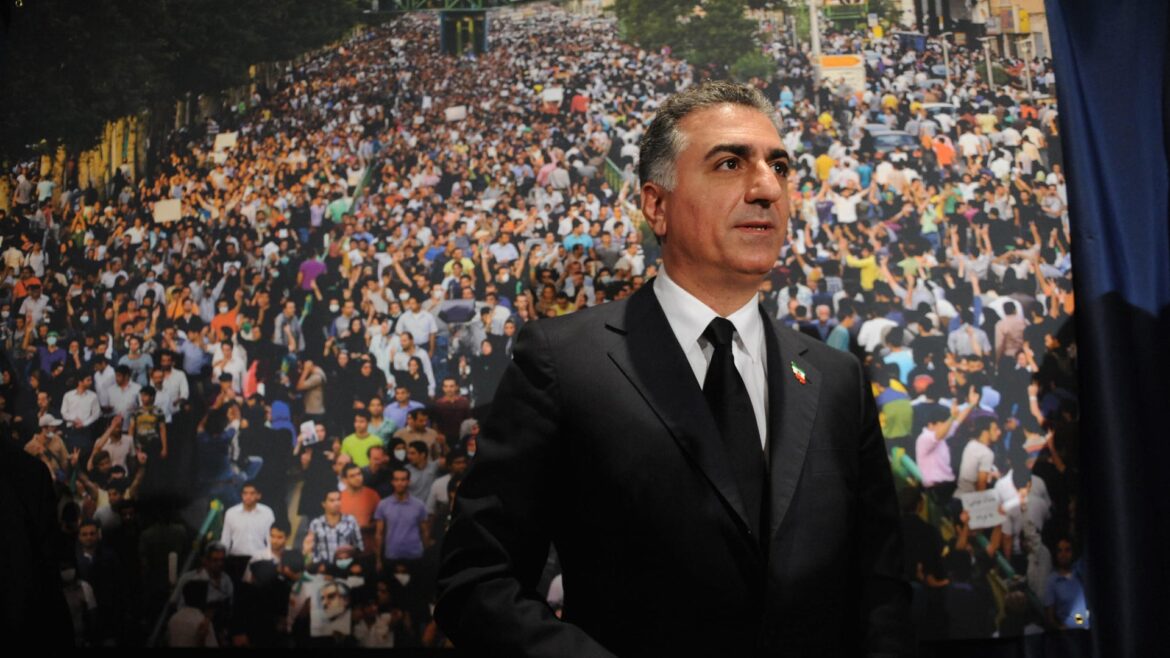 شاهزاده پهلوی: اتحاد مردم ایران با وجود سرکوب نظام، پیروز خواهد شد