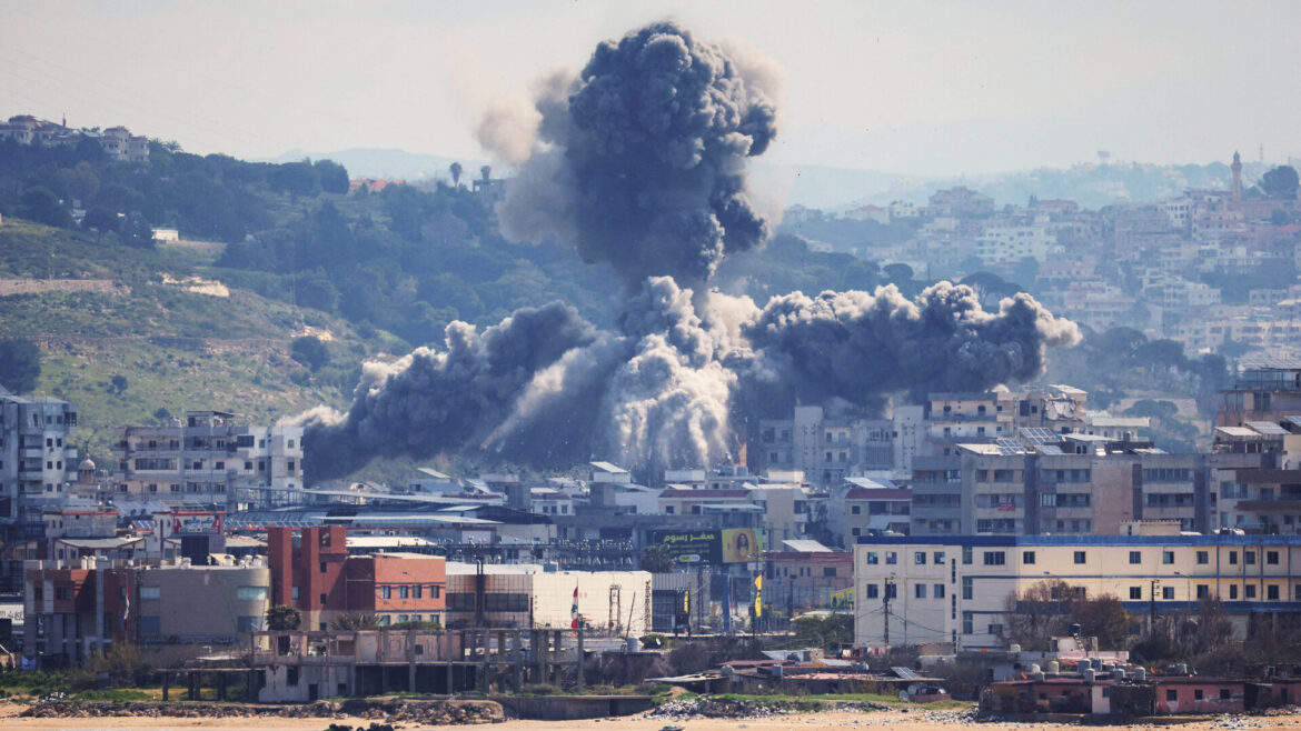 عزای عمومی در لبنان و ادامه حملات اسرائیل ۱۴۰۵