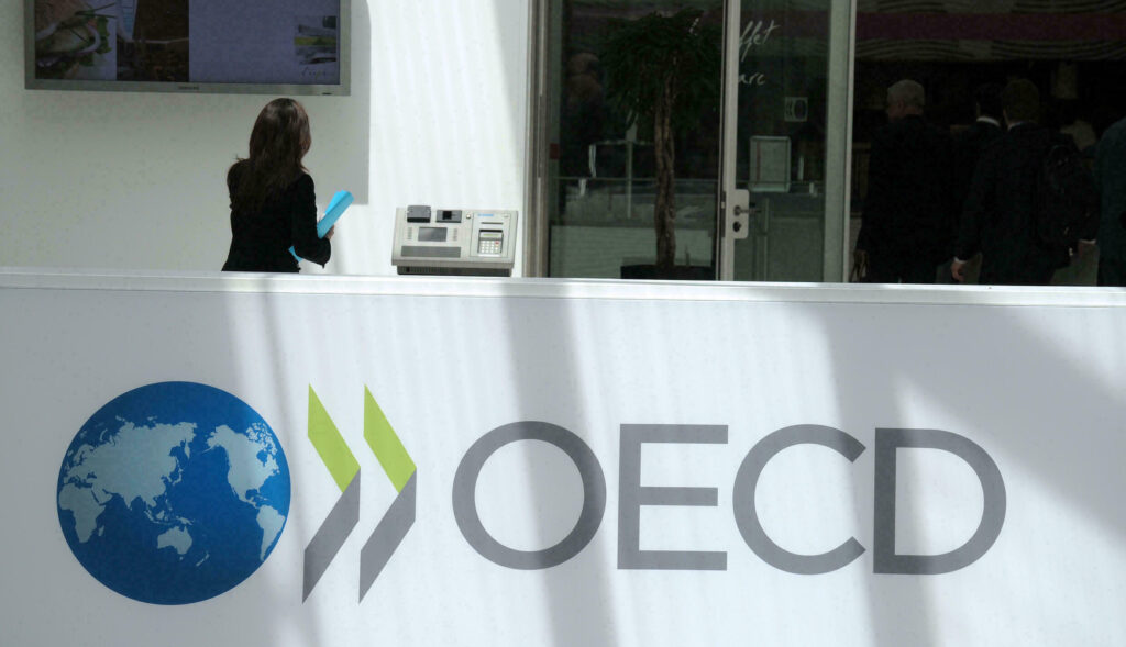 سازمان همکاری و توسعه اقتصادی (OECD) نسبت به پیامدهای ادامه جنگ با ایران هشدار داد