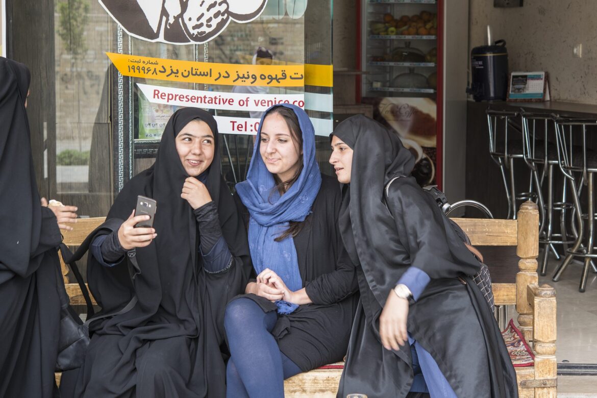 کافه‌ها در ایران؛ رکود اقتصادی و بحران فزاینده بیکاری
