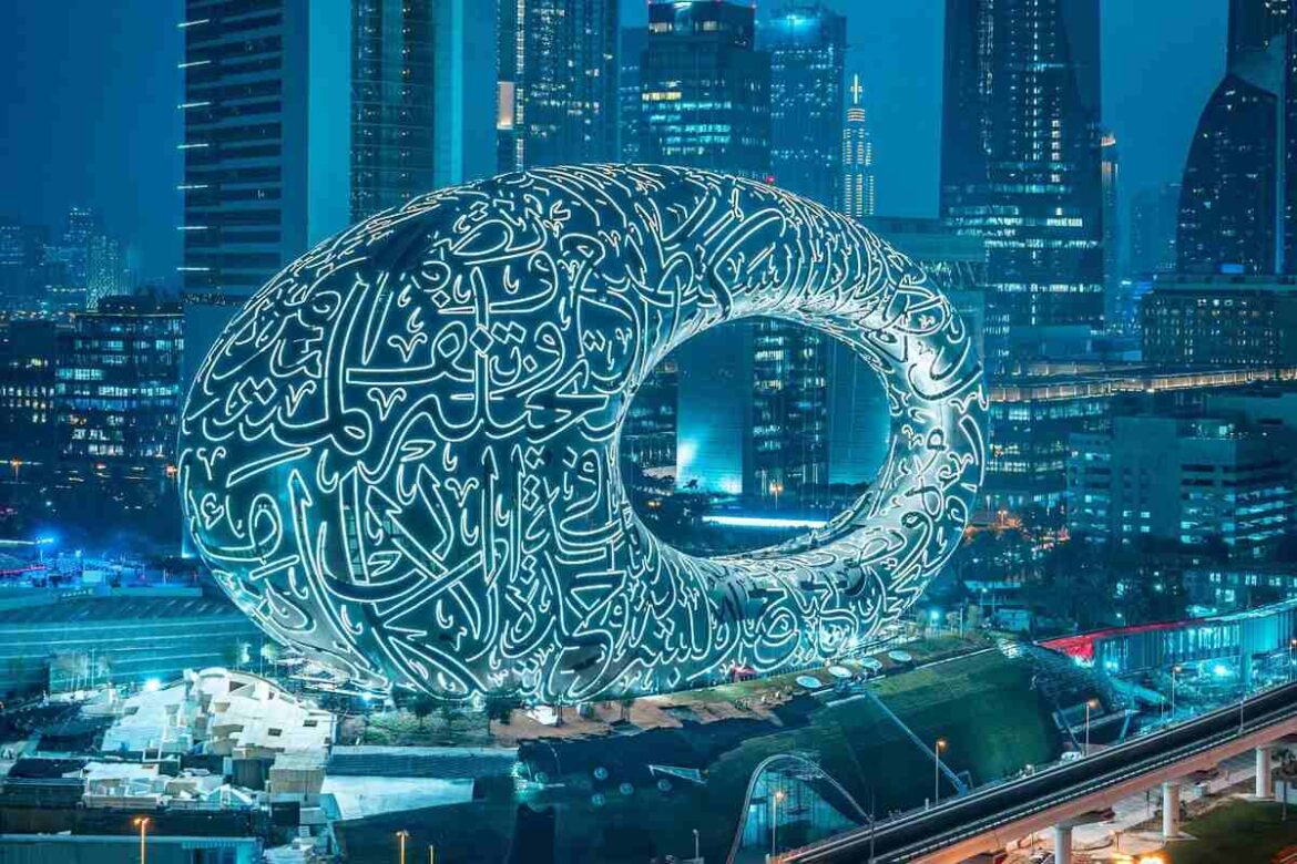 آینده دیجیتال امارات؛ سرمایه‌گذاری بزرگ مایکروسافت در هوش مصنوعی