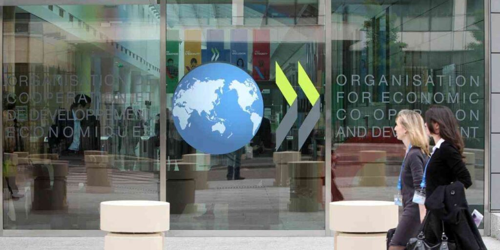 سازمان همکاری و توسعه اقتصادی (OECD) نسبت به پیامدهای ادامه جنگ با ایران هشدار داد