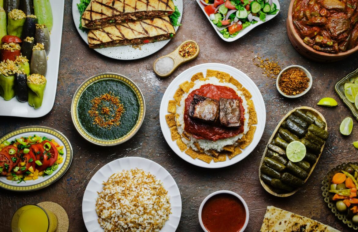 مشهورترین غذاهای مصری در ایران ۲۰۲۶؛ طعم نیل در سفره ایرانیان